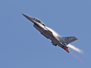 airshow_7_bg_101604_301.jpg
